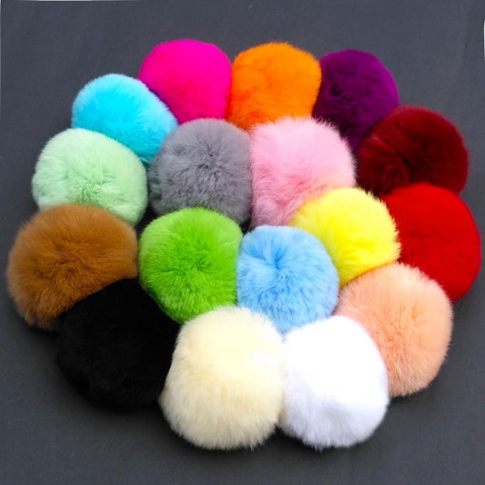 귀여운 인조 토끼 Fur Ball 자동차 Pom Pom 열쇠고리 핸드백 매달리는 자금 참 핑크색 열쇠고리 액세서이를 도매하세요